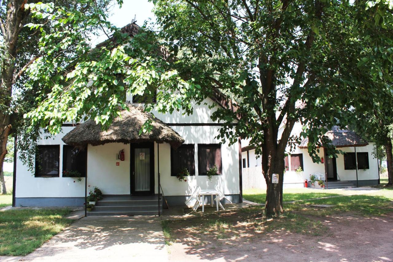 Patkós Motel Tiszafüred Exterior foto